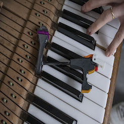 Machines-3D and Laurent Mondy set out to repair a piano using 3D printing